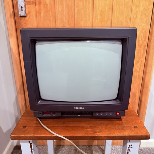 Toshiba retro color crt - retro,